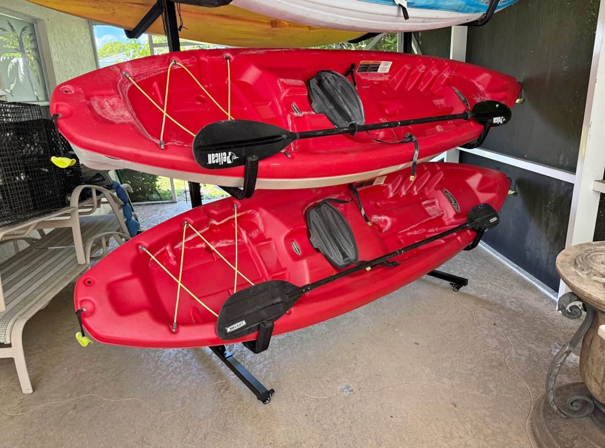 Building Photo - 730 SW Salerno Rd