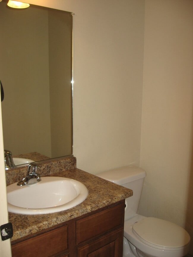 Building Photo - Corner Lot Duplex in Family Friendly Neigh...