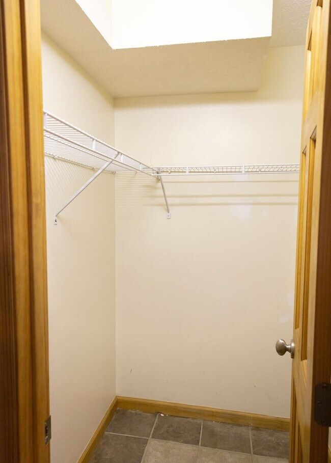 Building Photo - Spacious Home in Sugar Grove With Easy Access to Boone