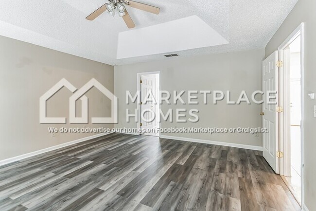 Building Photo - 508 N Bridgestone Ave