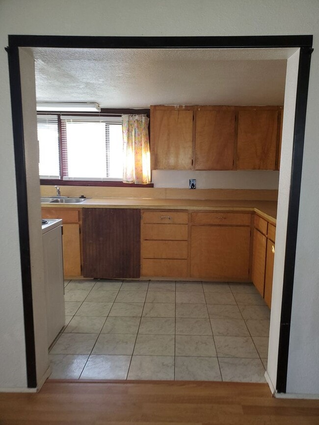 Building Photo - 2bed 2bath House