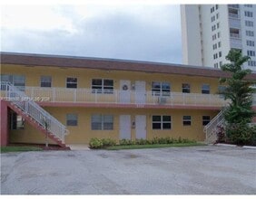 Building Photo - 2121 N Ocean Blvd