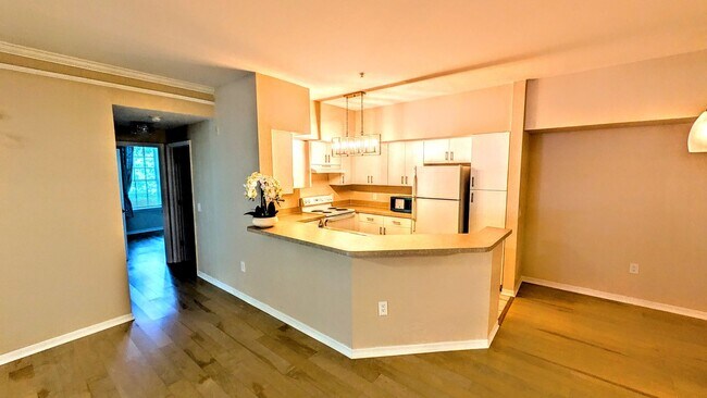 Building Photo - ANNUAL UNFURNISHED GROUND FLOOR CONDO 3 BED 2 BATH