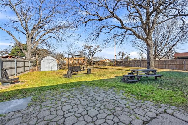 Building Photo - 2015 Salem St