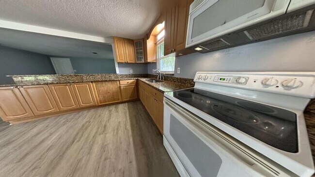 Building Photo - 8240 Krag Dr