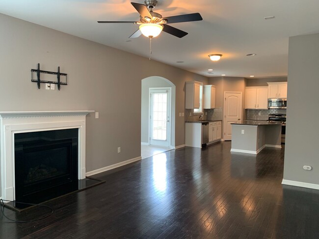 Building Photo - 4 Bedroom | 2.5 Bath Home in Fuquay Varina