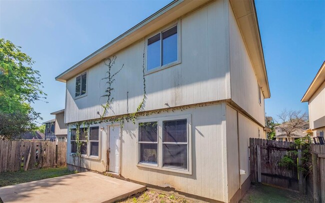 Building Photo - 7106 Thannas Way
