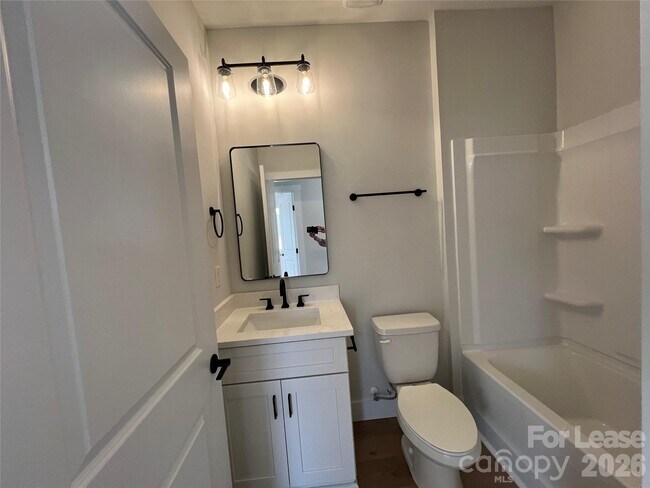 Building Photo - 1214 Pearl St