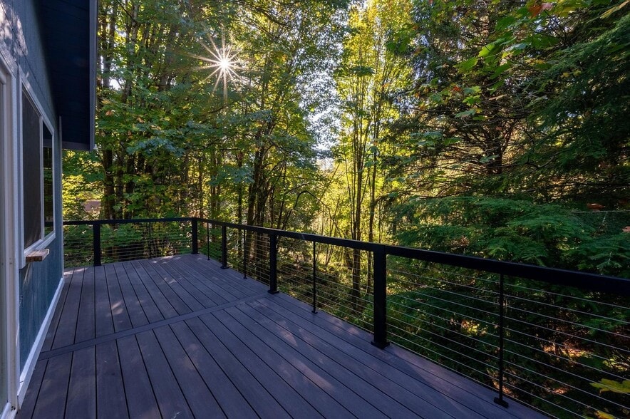 Building Photo - 136 Windward Dr