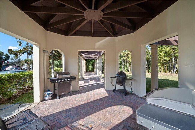 Building Photo - 435 S Oregon Ave