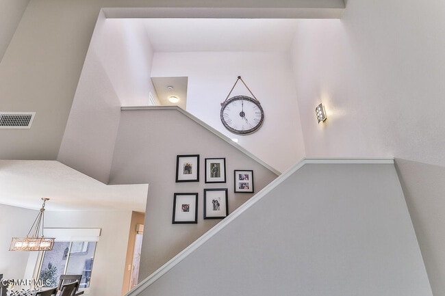Building Photo - 342 Via Colinas