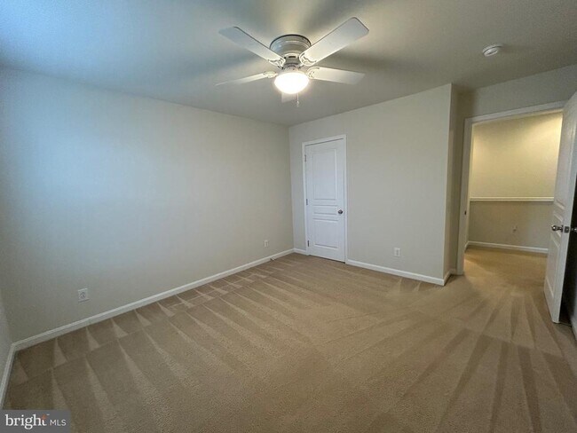 Building Photo - 44 Clement Ct