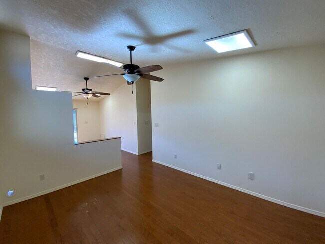 Building Photo - 4 Bedroom Single Story Home Available Near Tramway Blvd NE & Copper Ave NE!