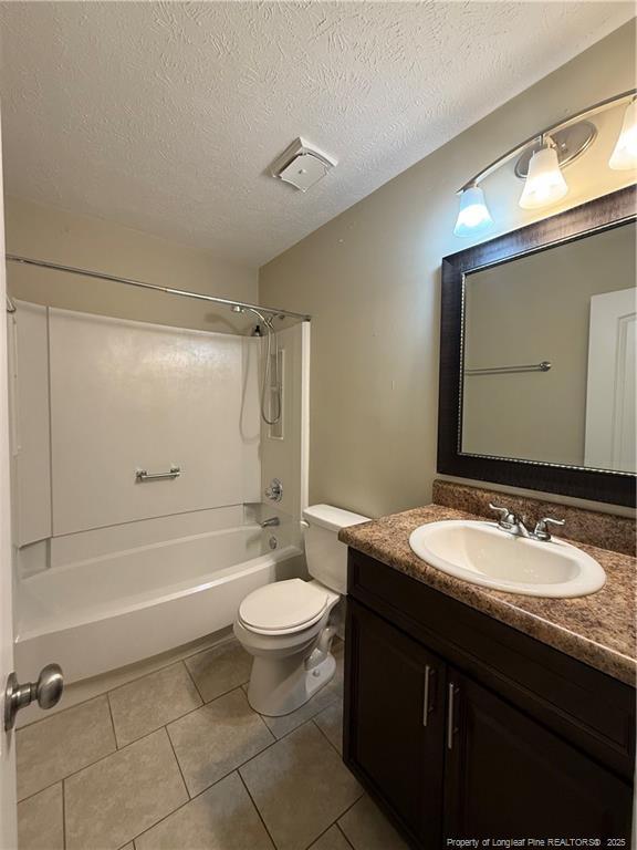 Building Photo - 7099 Calamar Dr