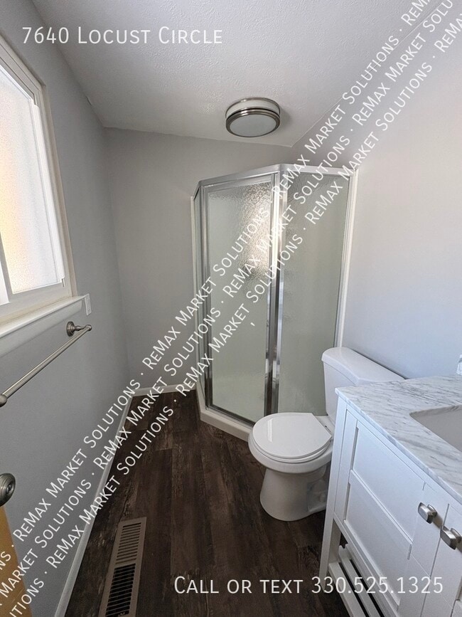 Building Photo - 7640 Locust Cir