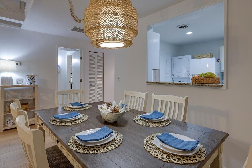 Building Photo - 45 Queens Folly Rd