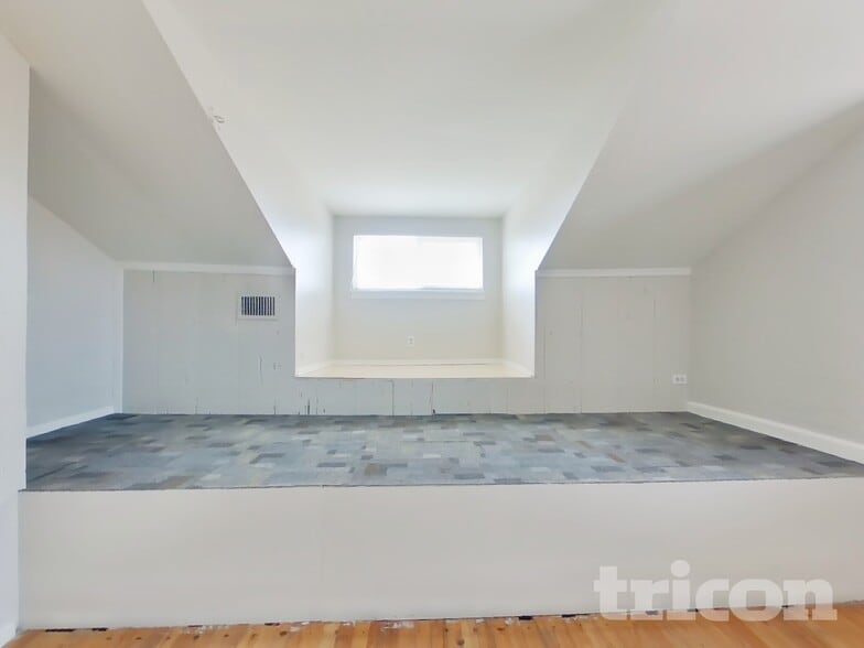 Building Photo - 7420 East Pkwy