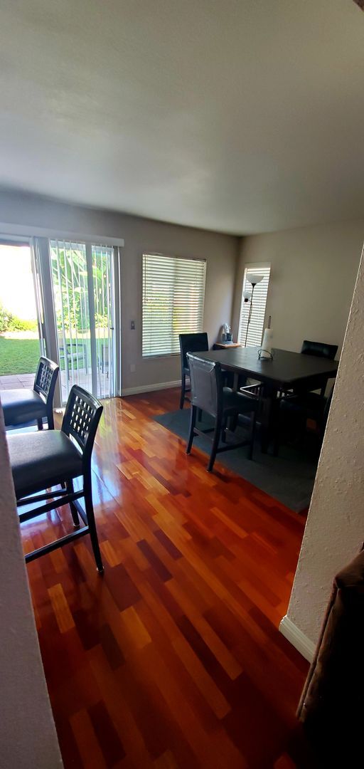 Building Photo - Gorgeous 3 Bed, 2.5 Bath Townhome In Rancho Del Rey - Chula Vista!