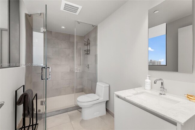 Building Photo - 788 NE 23rd St