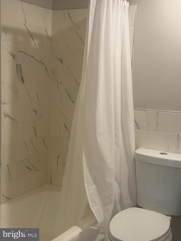 Building Photo - 10320 Westlake Dr