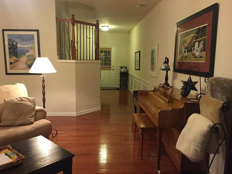 Building Photo - 1444 Bellsmith Dr