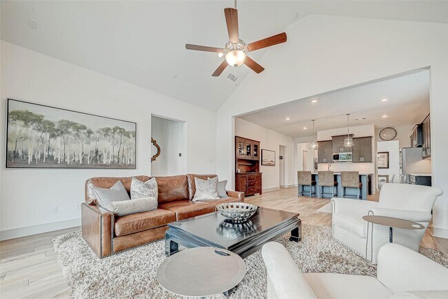 Building Photo - 24918 Flint Lake Dr