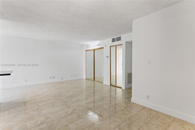 Building Photo - 17021 N Bay Rd