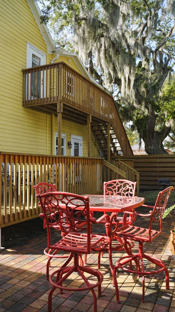 Building Photo - 14 Sanchez Ave