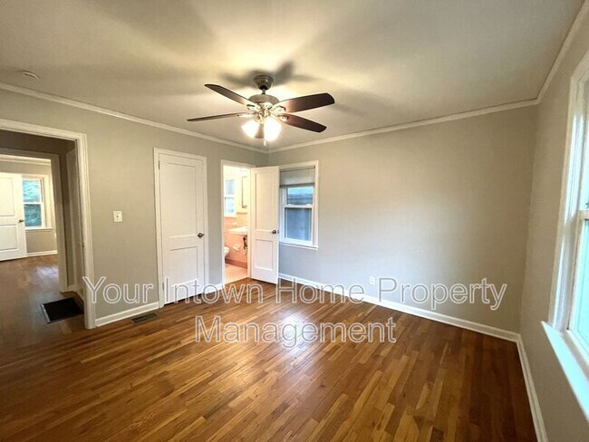 Building Photo - 430 Lynnhaven Dr SW