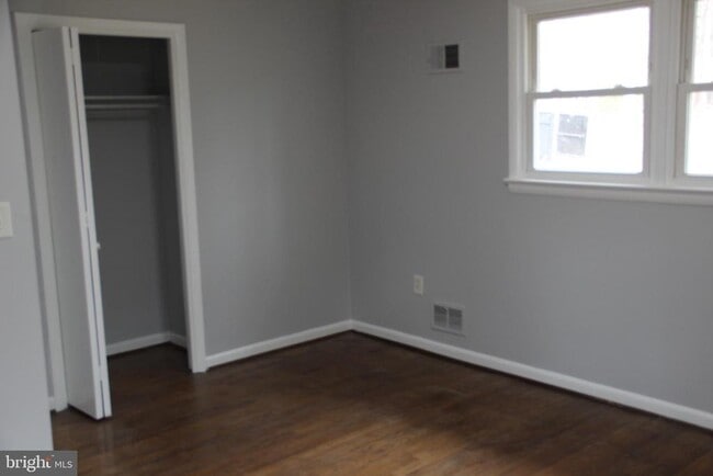 Building Photo - 10616 Moores Ln