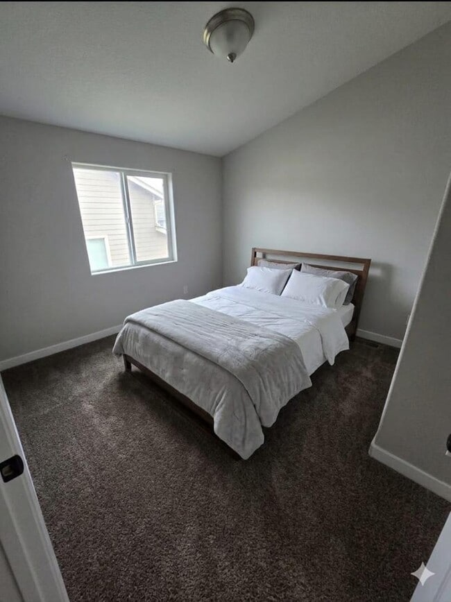 Building Photo - 2523 S 3460 W