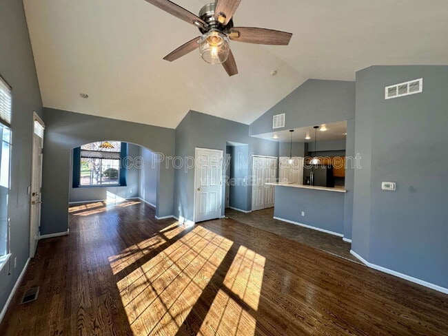 Building Photo - 9064 W Phillips Dr