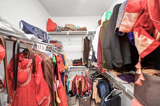 Building Photo - 5506 Onyx Fls Dr