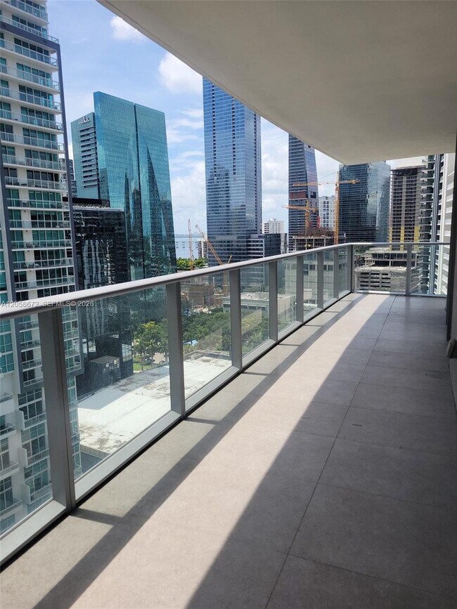Building Photo - 1100 S Miami Ave