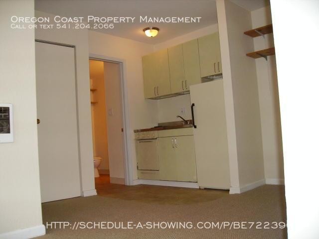Building Photo - Ocean View Studio