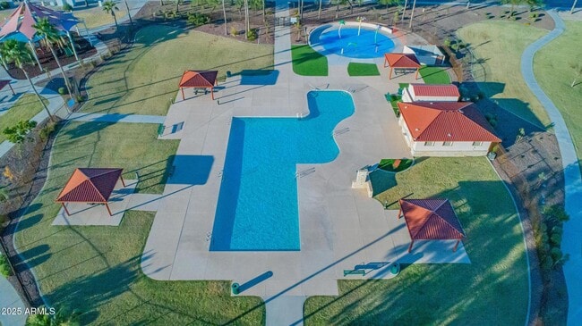 Building Photo - 10355 E Lupine Ln