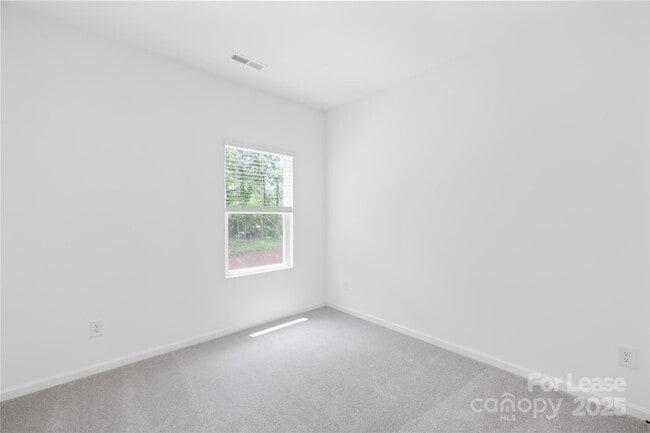 Building Photo - 1706 Blanche St