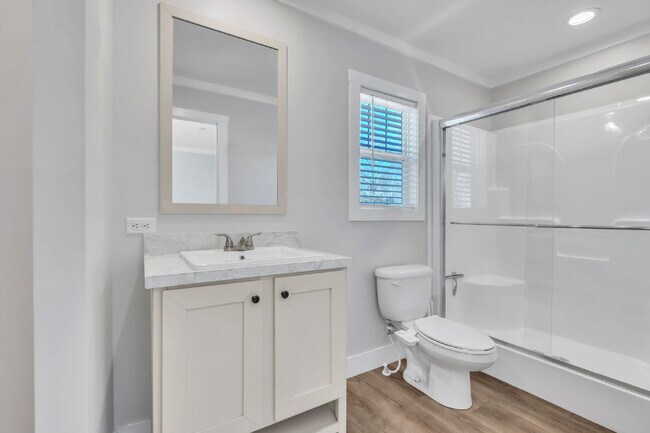 Building Photo - Spacious 2 Bed, 2 Bath Home sitting on 1.5 acres with Extra Storage ($1695/mo rent)