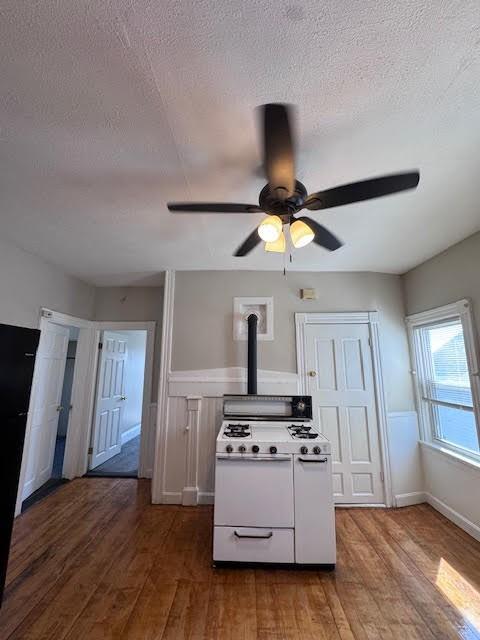 Building Photo - 52 Canton St