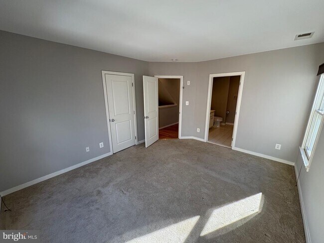 Building Photo - 2324 Cobble Hill Terrace