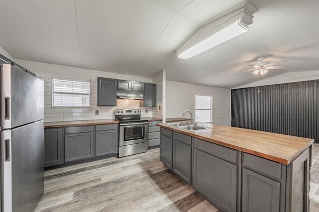Building Photo - 5005 Shoreline Cir W