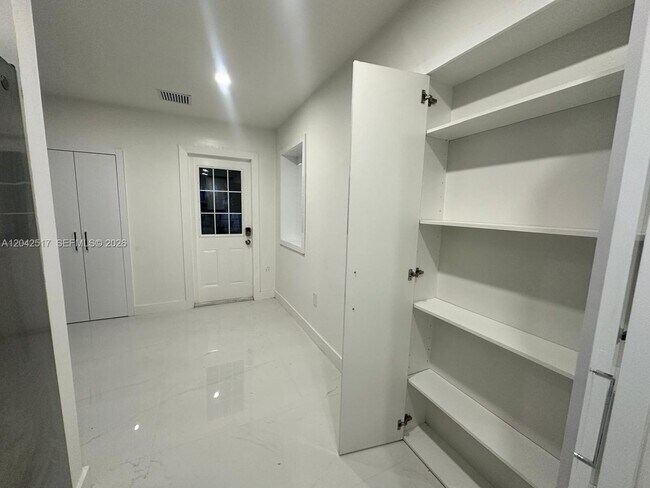 Building Photo - 1270 NW 111th St