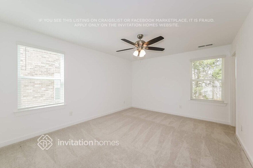 Building Photo - 208 Crown Gdns Ct