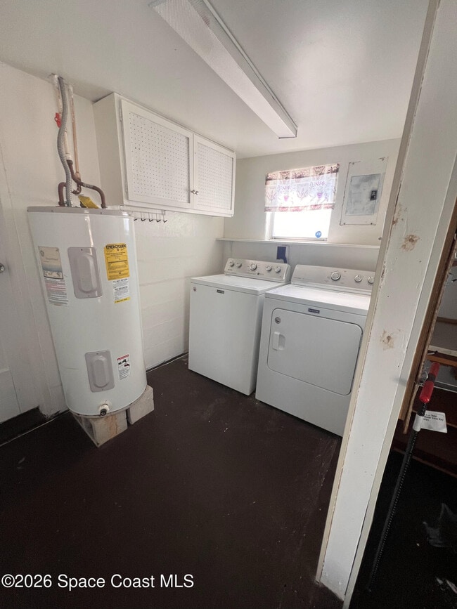 Building Photo - 1330 Lichty St