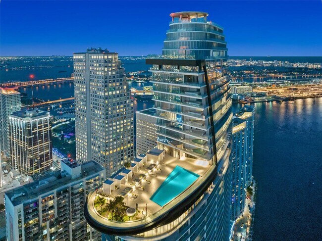 Building Photo - 300 Biscayne Blvd Way