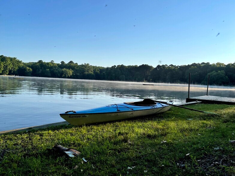 Kayak Available for Your Use - 2117 N Lakeshore Dr