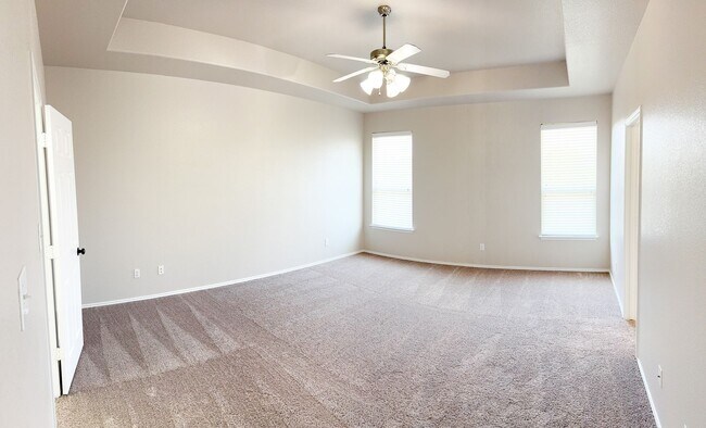 Building Photo - Available NOW!!!! Beautiful 1 story, 3 bedroom, 2.5 bath, 2 car garage home with a privacy fenced...