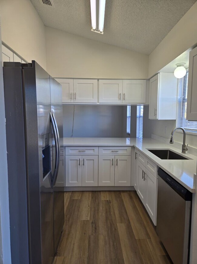 Building Photo - Single Family Home - Orlando