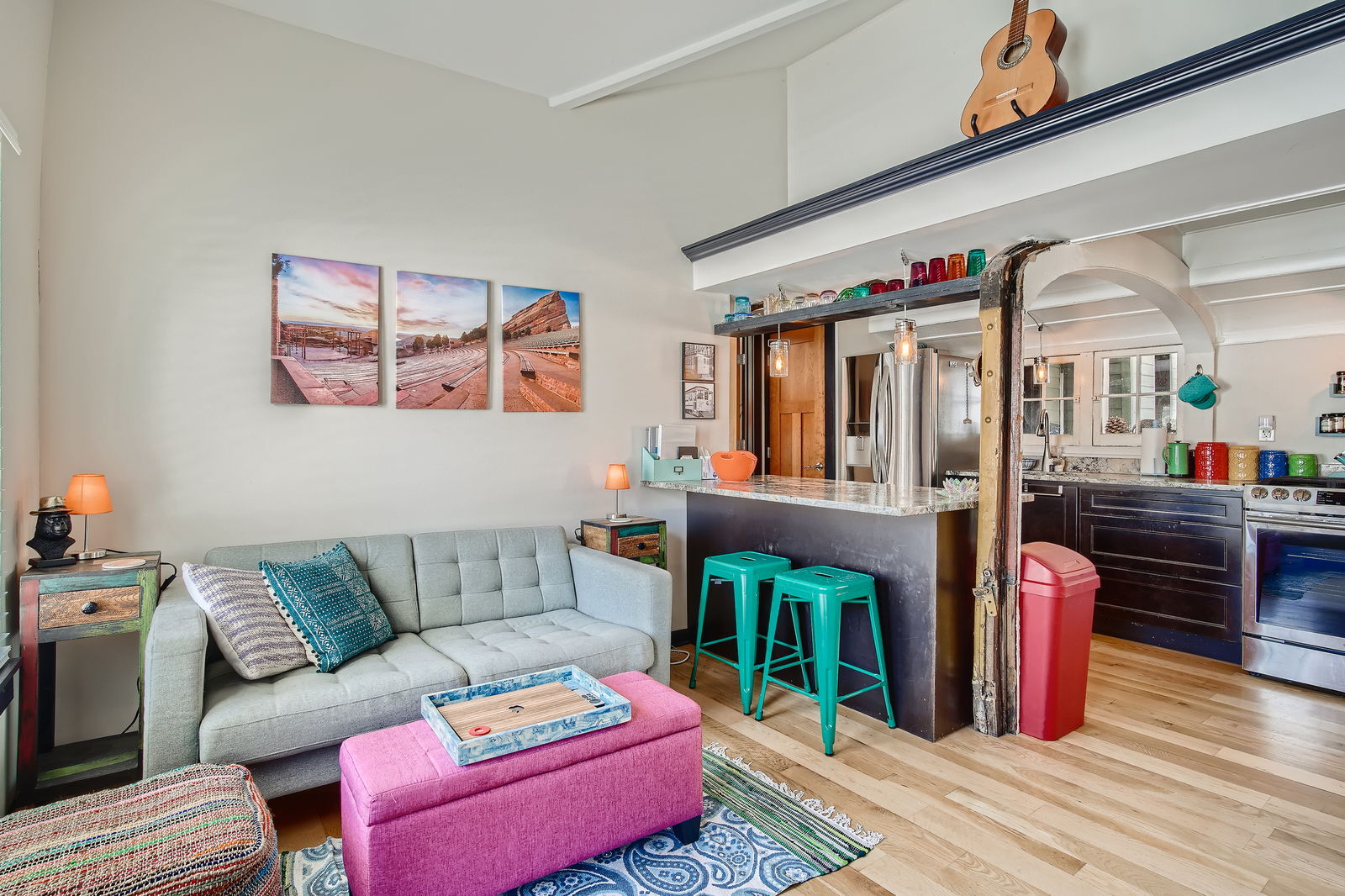 Building Photo - 835 Urban St