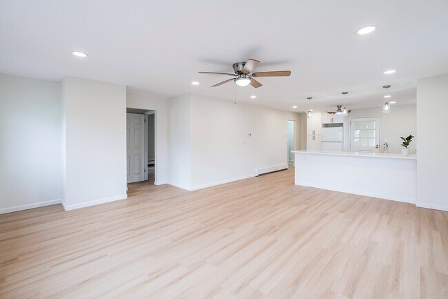 Building Photo - 39 Marley Ave